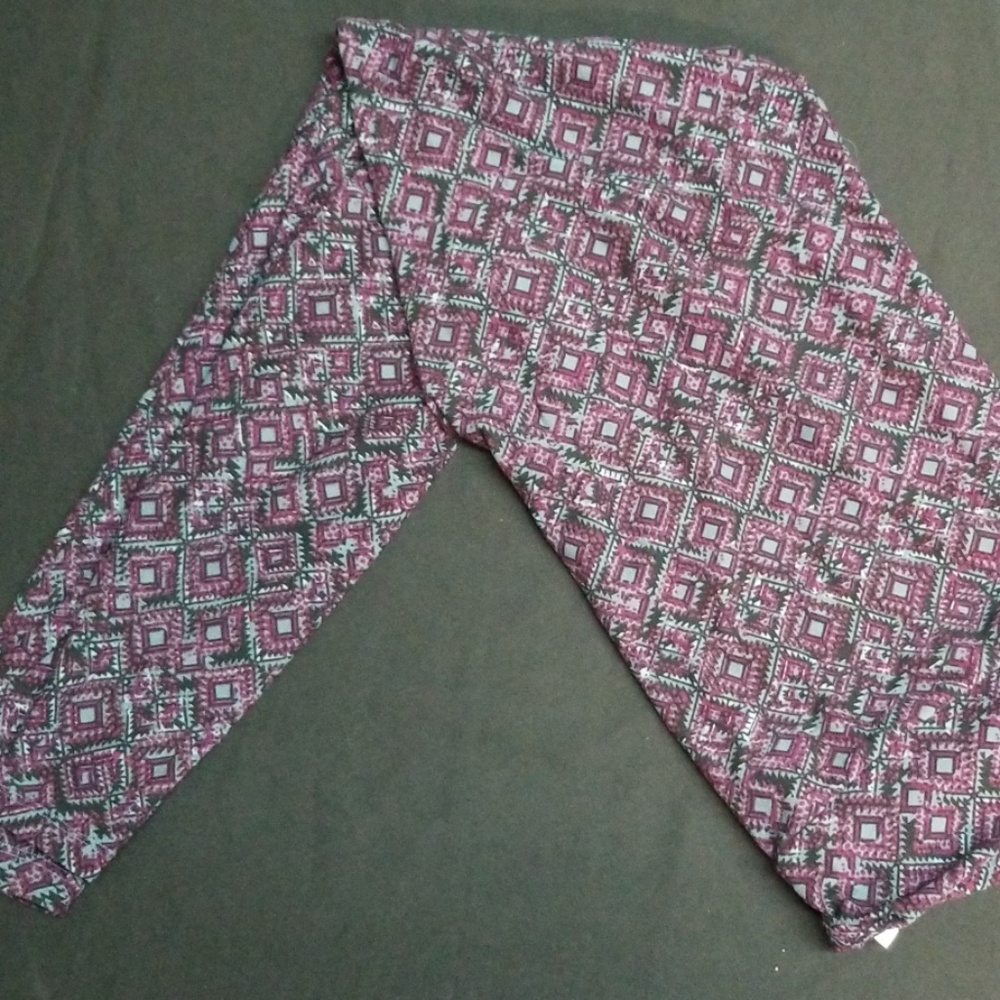 Purple and Grey diamonds Lularoe TC leggings NWT